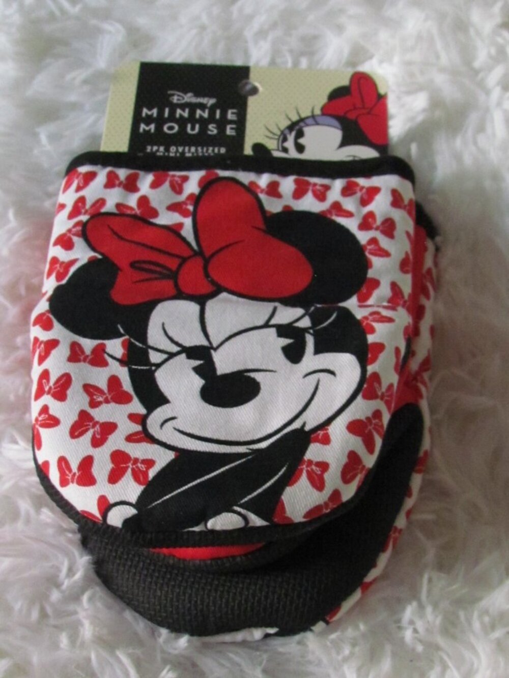 New Disney Minnie Mouse & Red Bows 2 Pack Oversized Mini Oven Mitts